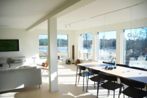 Sea view villa in Sthlm Archipelago 30 min from town in Värmdö
